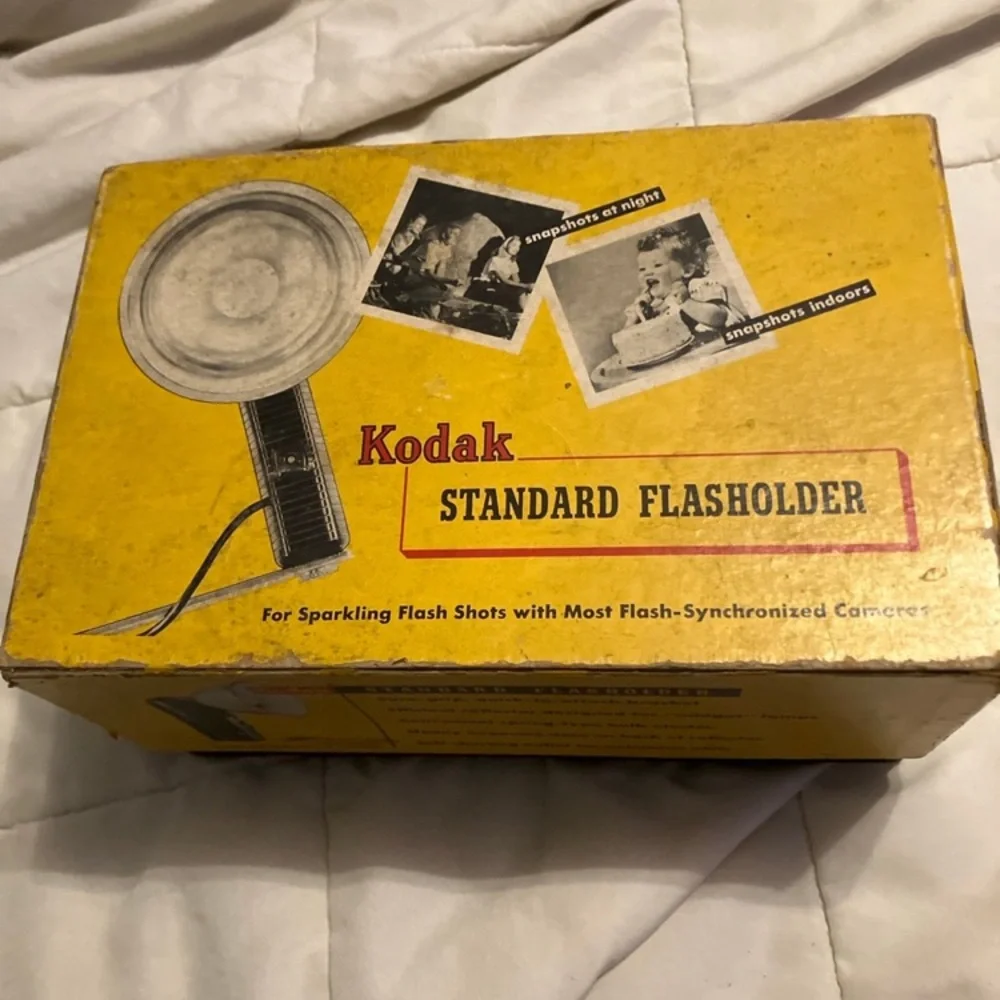 Vintage Kodak Standard Flasholder with Original Box & 2-Way Flashguard – 1940s–